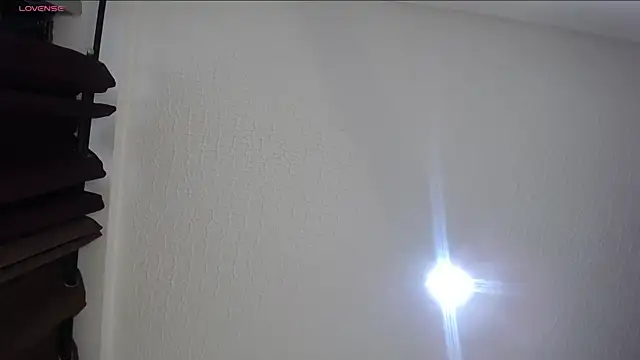 Snapshot of janna_isa chatting on 02.21.25 janna isa online show from 02.21.25