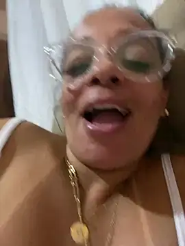 Snapshot of lomagata chatting on 07.15.26 lomagata online show from 07.15.26
