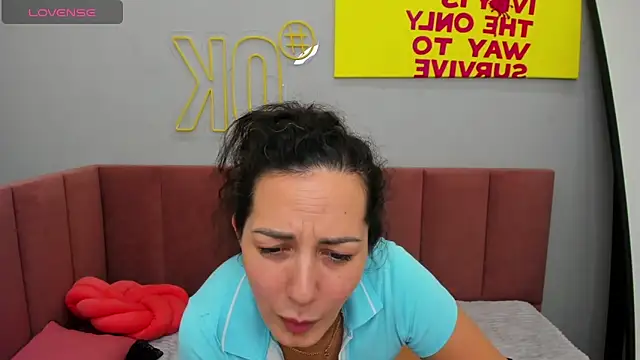 Snapshot of Linda_Insatiable chatting on 03.14.25 Linda Insatiable online show from 03.14.25