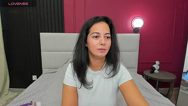 Snapshot of Linda_Insatiable chatting on 09.21.25 Linda Insatiable online show from 09.21.25