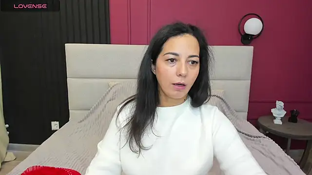 Snapshot of Linda_Insatiable chatting on 10.02.25 Linda Insatiable online show from 10.02.25