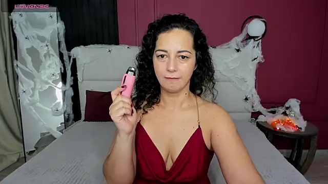 Snapshot of Linda_Insatiable chatting on 10.22.25 Linda Insatiable online show from 10.22.25