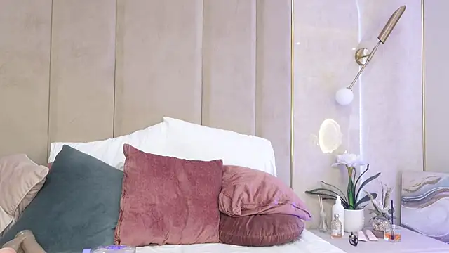 Denise Taylor online show from 01.01.25