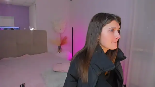 Laura Leee online show from 03.19.25