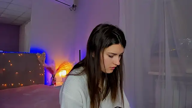 Laura Leee online show from 03.22.26