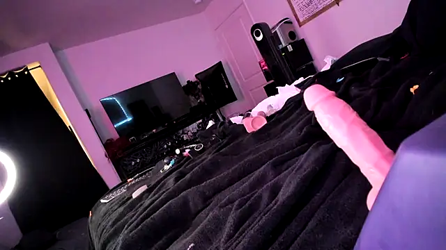 Snapshot of Midnightrose11 chatting on 01.16.25 Midnightrose11 online show from 01.16.25