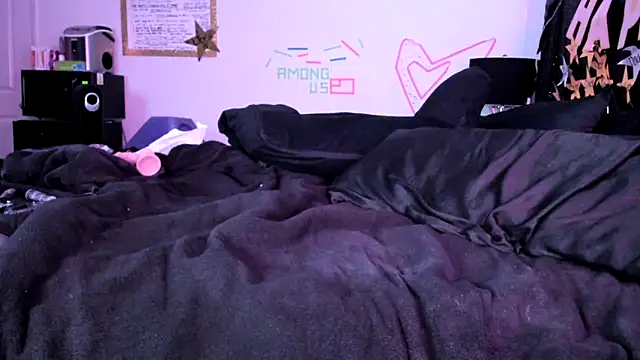 Snapshot of Midnightrose11 chatting on 01.29.25 Midnightrose11 online show from 01.29.25