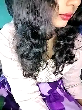 Miss-Siyaa online show from 12.24.24
