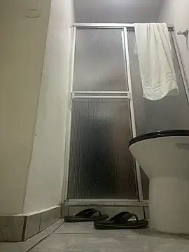 Snapshot of party2025 chatting on 02.10.26 party2025 online show from 02.10.26