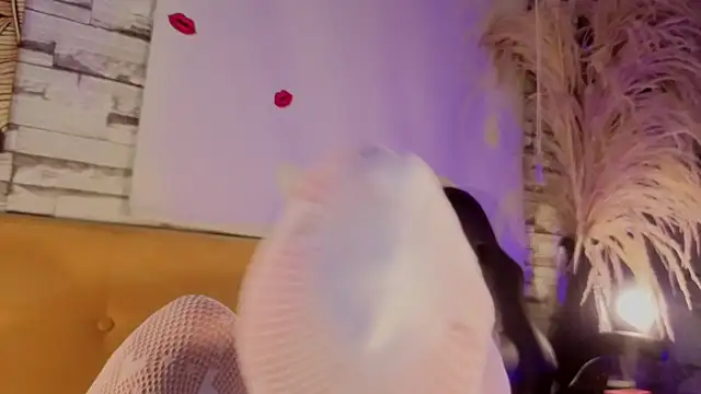 Snapshot of Estrella05_ chatting on 02.17.26 Estrella05 online show from 02.17.26