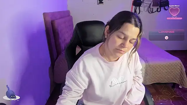 Sabrina Hall  online show from 11.22.25