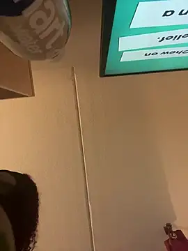 butterflybootyy online show from 12.20.24