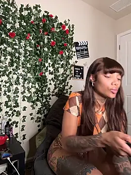 butterflybootyy online show from 11.03.25