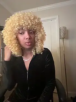 butterflybootyy online show from 12.17.25