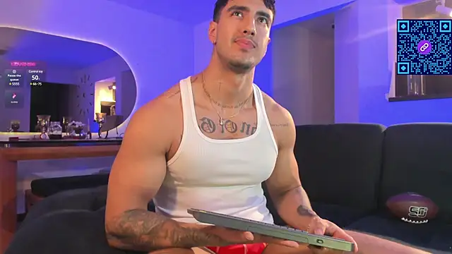 JACOB MARTINS online show from 12.10.24