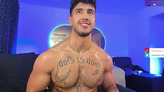 JACOB MARTINS online show from 03.10.25