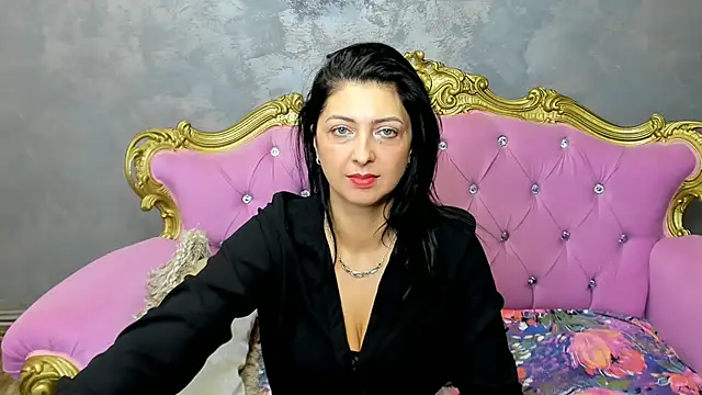 DivinSandra online show from 02.28.25