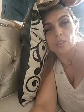 Snapshot of Lizzymontanaa chatting on 11.16.25 Lizzymontanaa online show from 11.16.25