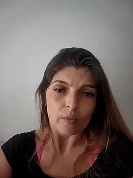 Snapshot of Lizzymontanaa chatting on 12.17.25 Lizzymontanaa online show from 12.17.25