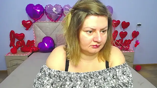 Snapshot of ZannaDreil chatting on 02.27.25 ZannaDreil online show from 02.27.25