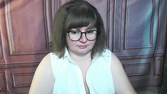 Snapshot of ZannaDreil chatting on 09.11.25 ZannaDreil online show from 09.11.25