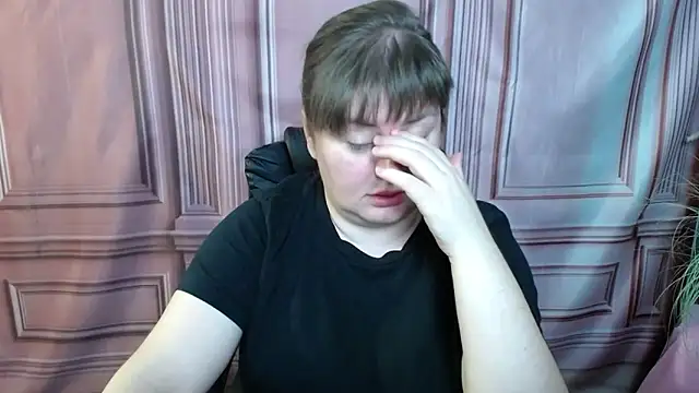 Snapshot of ZannaDreil chatting on 09.20.25 ZannaDreil online show from 09.20.25