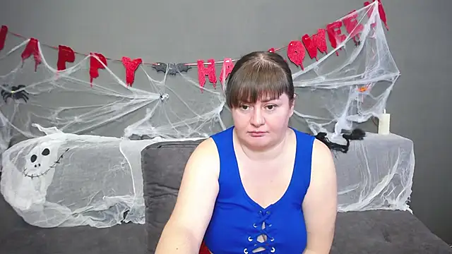 Snapshot of ZannaDreil chatting on 10.26.25 ZannaDreil online show from 10.26.25