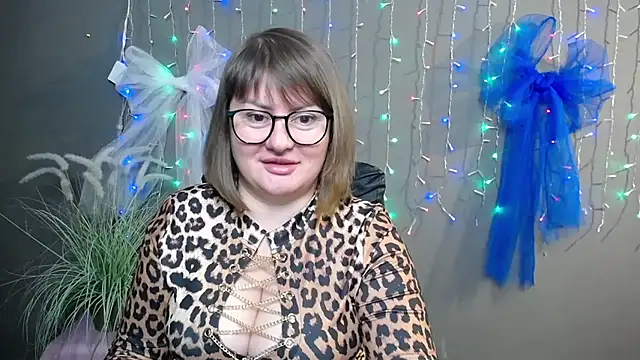 Snapshot of ZannaDreil chatting on 11.07.25 ZannaDreil online show from 11.07.25