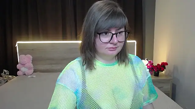 ZannaDreil online show from 01.10.26