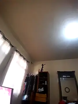 SINUECASTILLO online show from 10.04.25