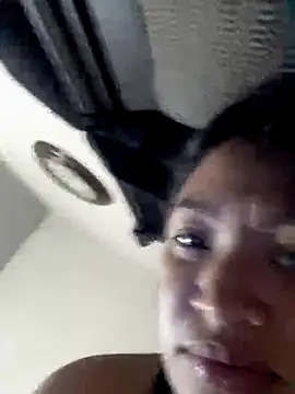 SINUECASTILLO online show from 10.08.25