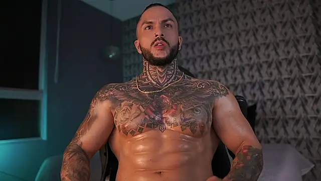 Snapshot of mariano_costa chatting on 12.23.24 mariano costa online show from 12.23.24