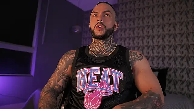 Snapshot of mariano_costa chatting on 02.22.25 mariano costa online show from 02.22.25