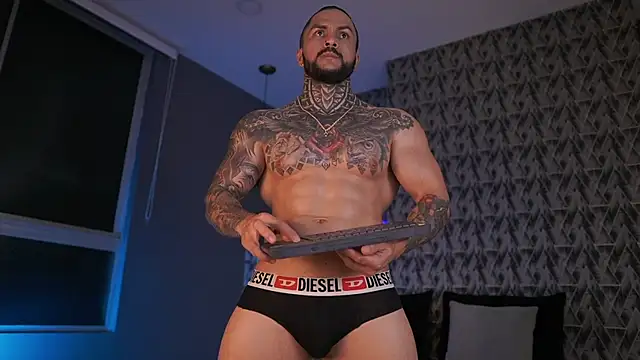 Snapshot of mariano_costa chatting on 03.16.25 mariano costa online show from 03.16.25