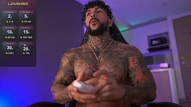 Snapshot of mariano_costa chatting on 09.14.25 mariano costa online show from 09.14.25