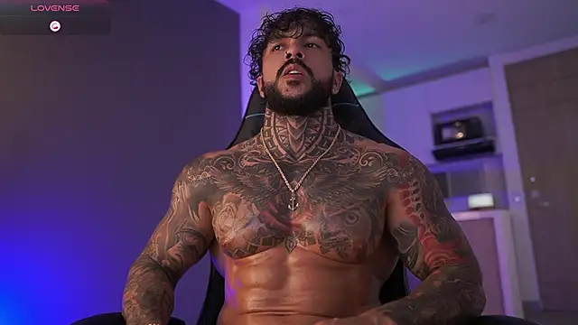 Snapshot of mariano_costa chatting on 09.25.25 mariano costa online show from 09.25.25