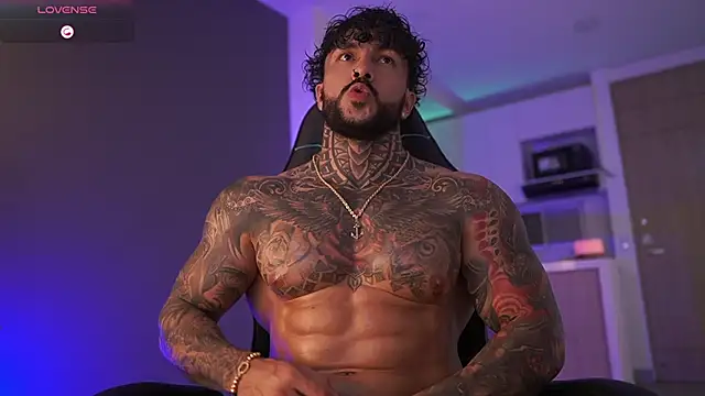 Snapshot of mariano_costa chatting on 10.01.25 mariano costa online show from 10.01.25