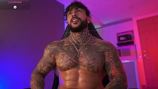 Snapshot of mariano_costa chatting on 10.06.25 mariano costa online show from 10.06.25