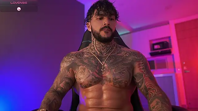 Snapshot of mariano_costa chatting on 10.17.25 mariano costa online show from 10.17.25