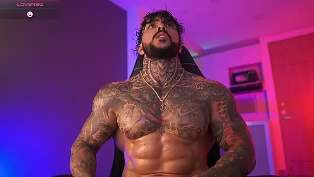 Snapshot of mariano_costa chatting on 10.22.25 mariano costa online show from 10.22.25