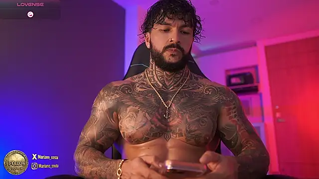 Snapshot of mariano_costa chatting on 11.23.25 mariano costa online show from 11.23.25