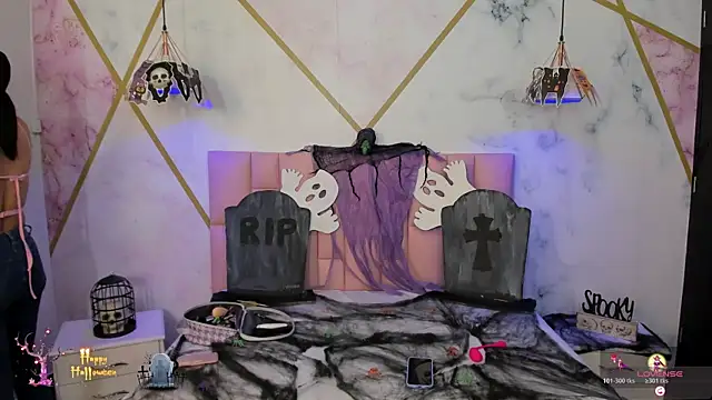 lizortiz online show from 10.31.25