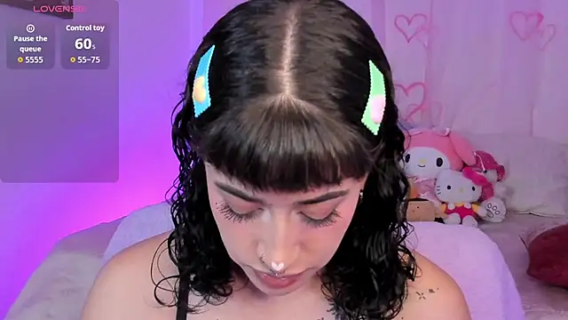 Snapshot of melody_suarez chatting on 11.01.25 melody suarez online show from 11.01.25