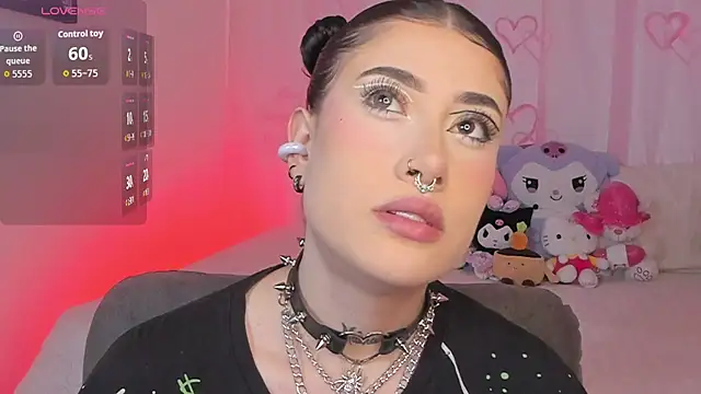 Snapshot of melody_suarez chatting on 11.08.25 melody suarez online show from 11.08.25