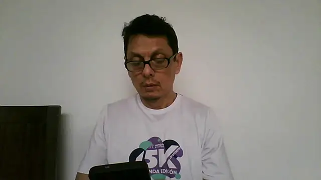 Snapshot of MarcusKelvin chatting on 01.27.25 MarcusKelvin online show from 01.27.25