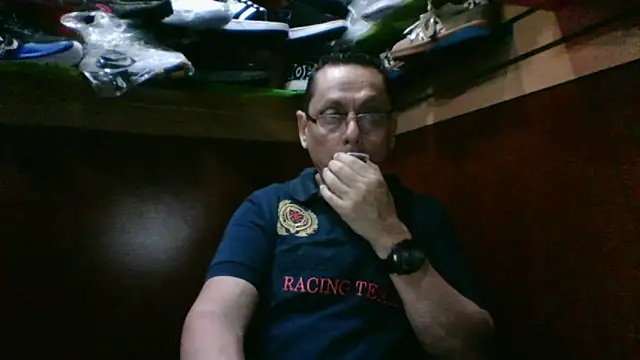 Snapshot of MarcusKelvin chatting on 09.17.25 MarcusKelvin online show from 09.17.25