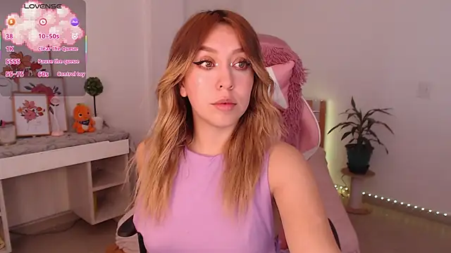 Dahlia  espresso online show from 11.20.25