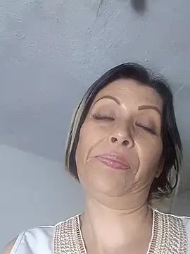 alixia81 online show from 09.28.25