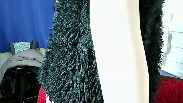 alixia81 online show from 10.17.25