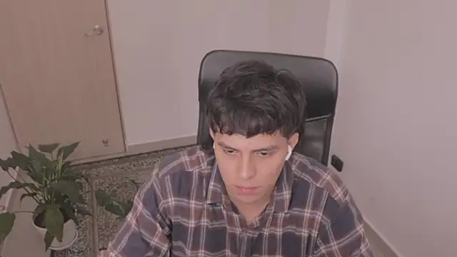 Snapshot of Tony_Hoffa chatting on 01.10.26 Tony Hoffa online show from 01.10.26